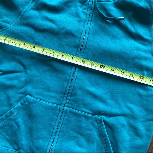 ⭐️Closet clear out⭐️  - TNA women’s hoodie size M - Picture 6 of 8